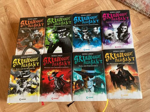 Skulduggery pleasant derek - , /