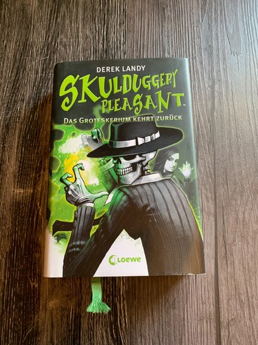 Skulduggery pleasant das - 02.,