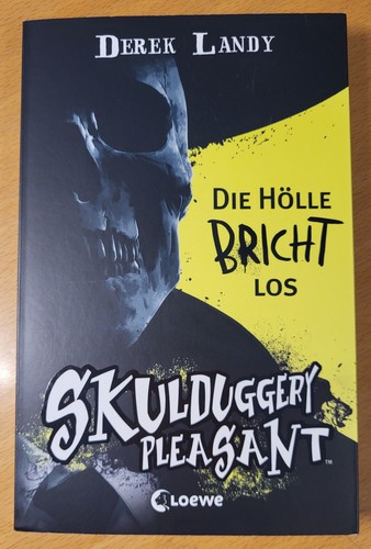 Skulduggery pleasant band - pleasant, 15