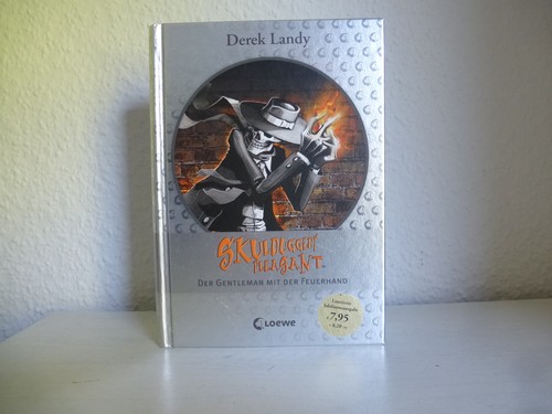 Skulduggery pleasant der - pleasant,